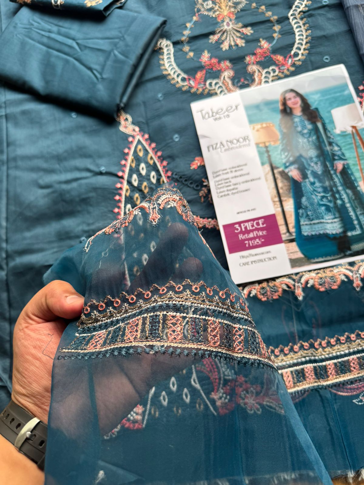 Fiza Noor Lawn 3pc